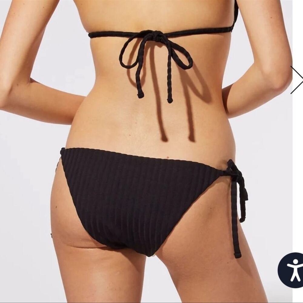 Solid & Striped The Iris Reversible Bottom Solid … - image 3